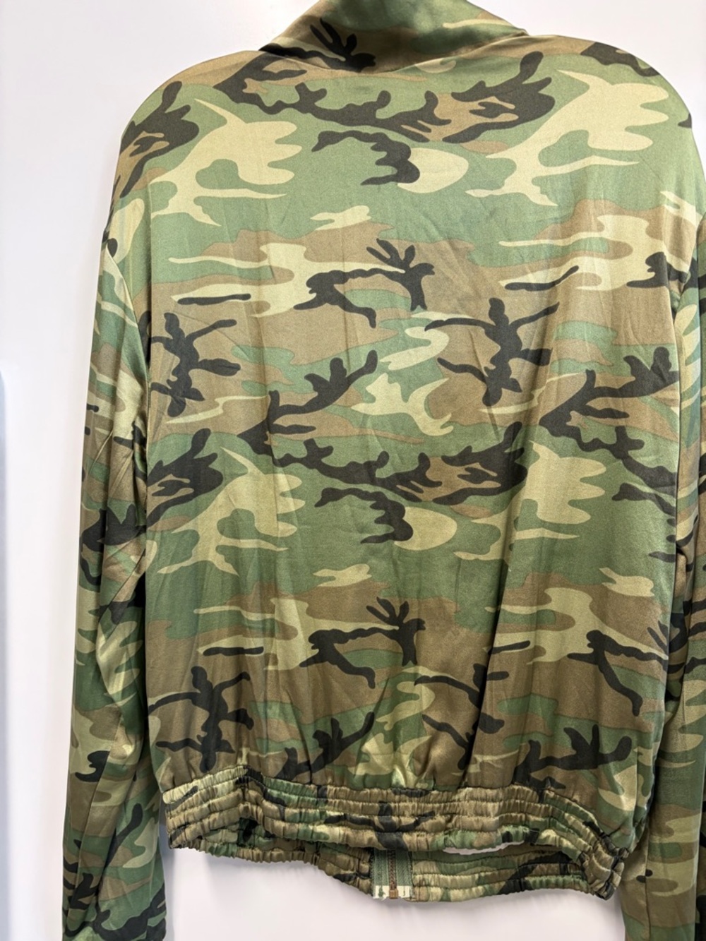 Acacia NY Bomber Jacket Silk Camo - size Medium NWT - Picture 7 of 7